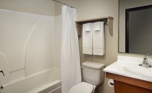 Woodspring Suites Akron Portage Lakes Eksteriør billede