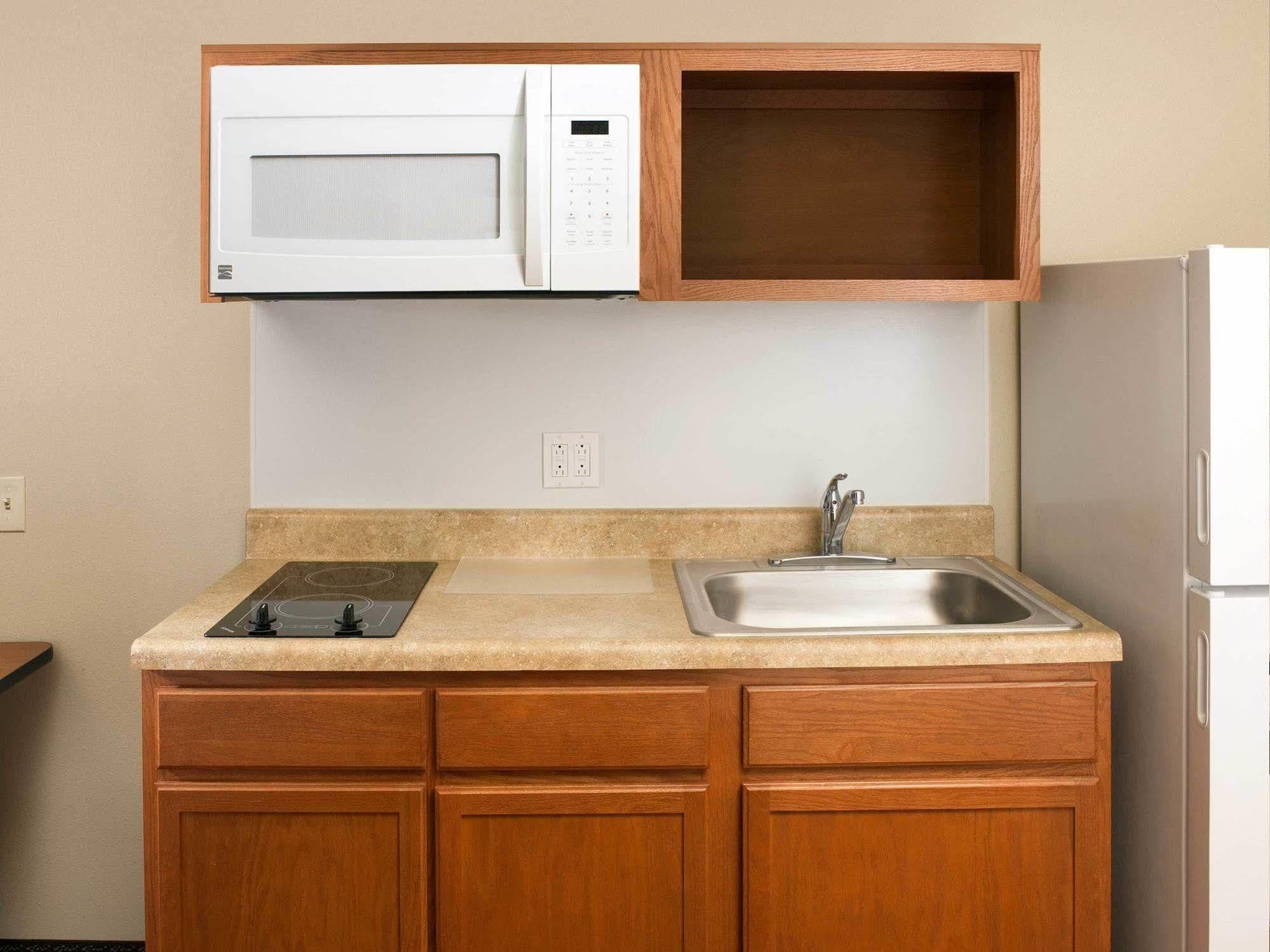 Woodspring Suites Akron Portage Lakes Eksteriør billede