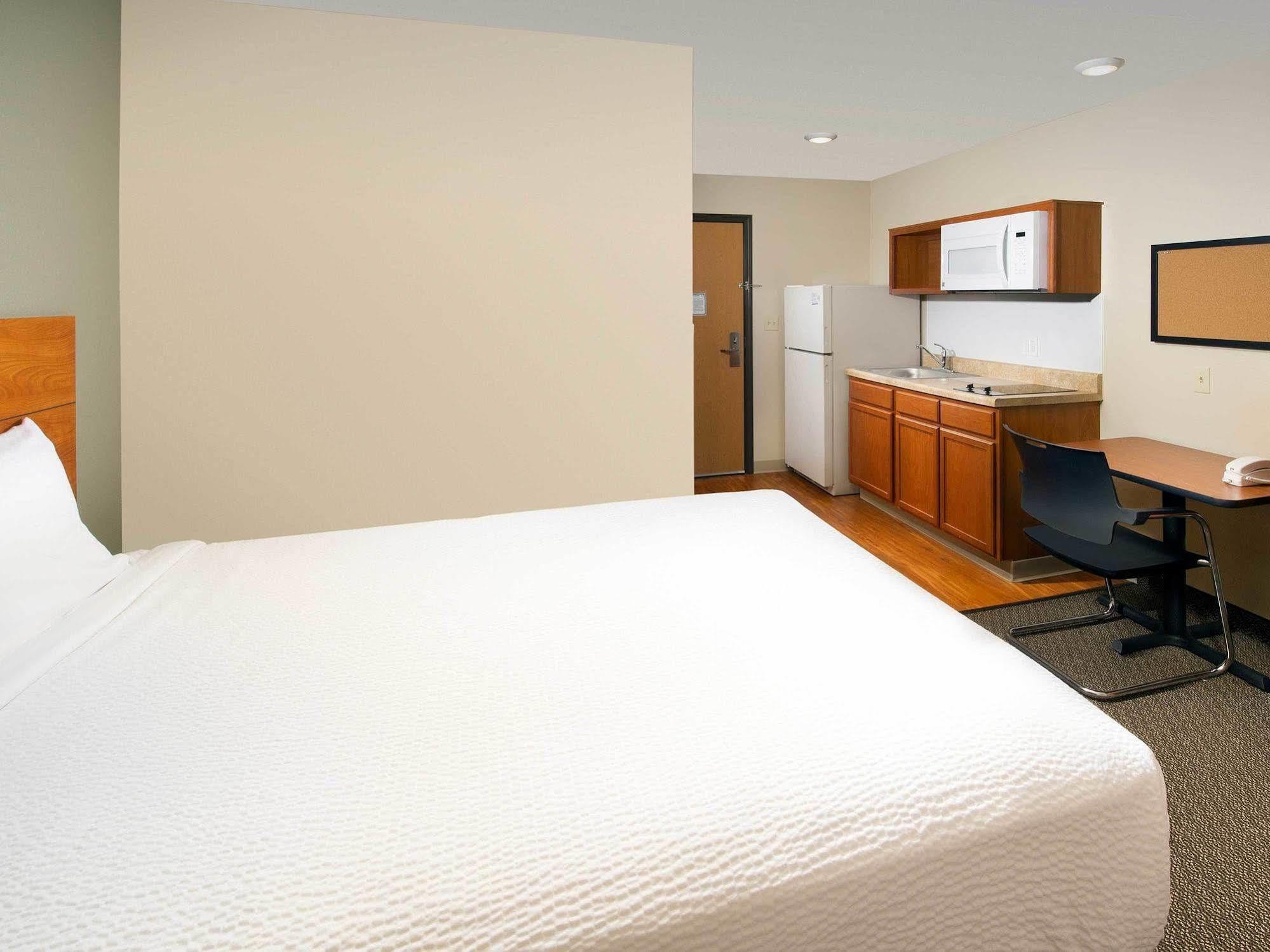 Woodspring Suites Akron Portage Lakes Eksteriør billede