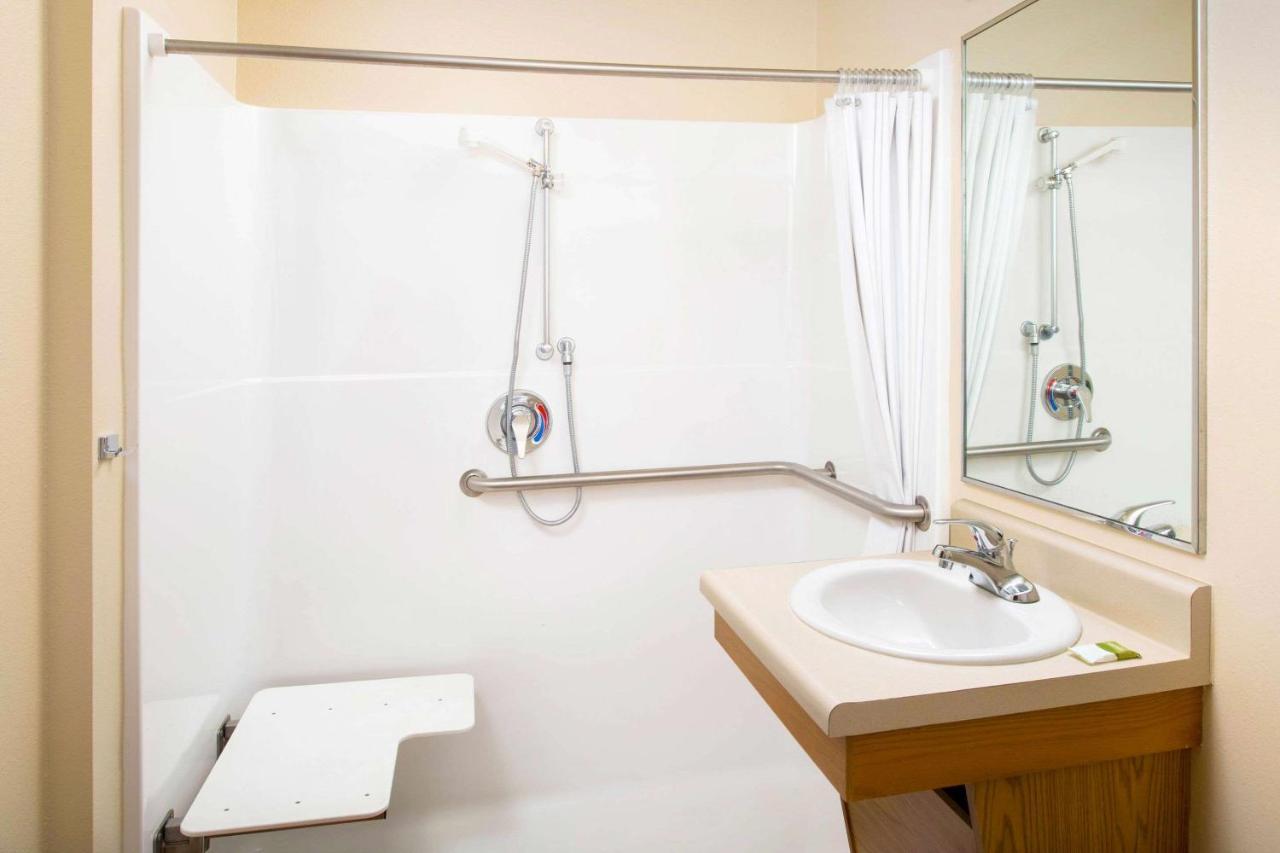 Woodspring Suites Akron Portage Lakes Eksteriør billede